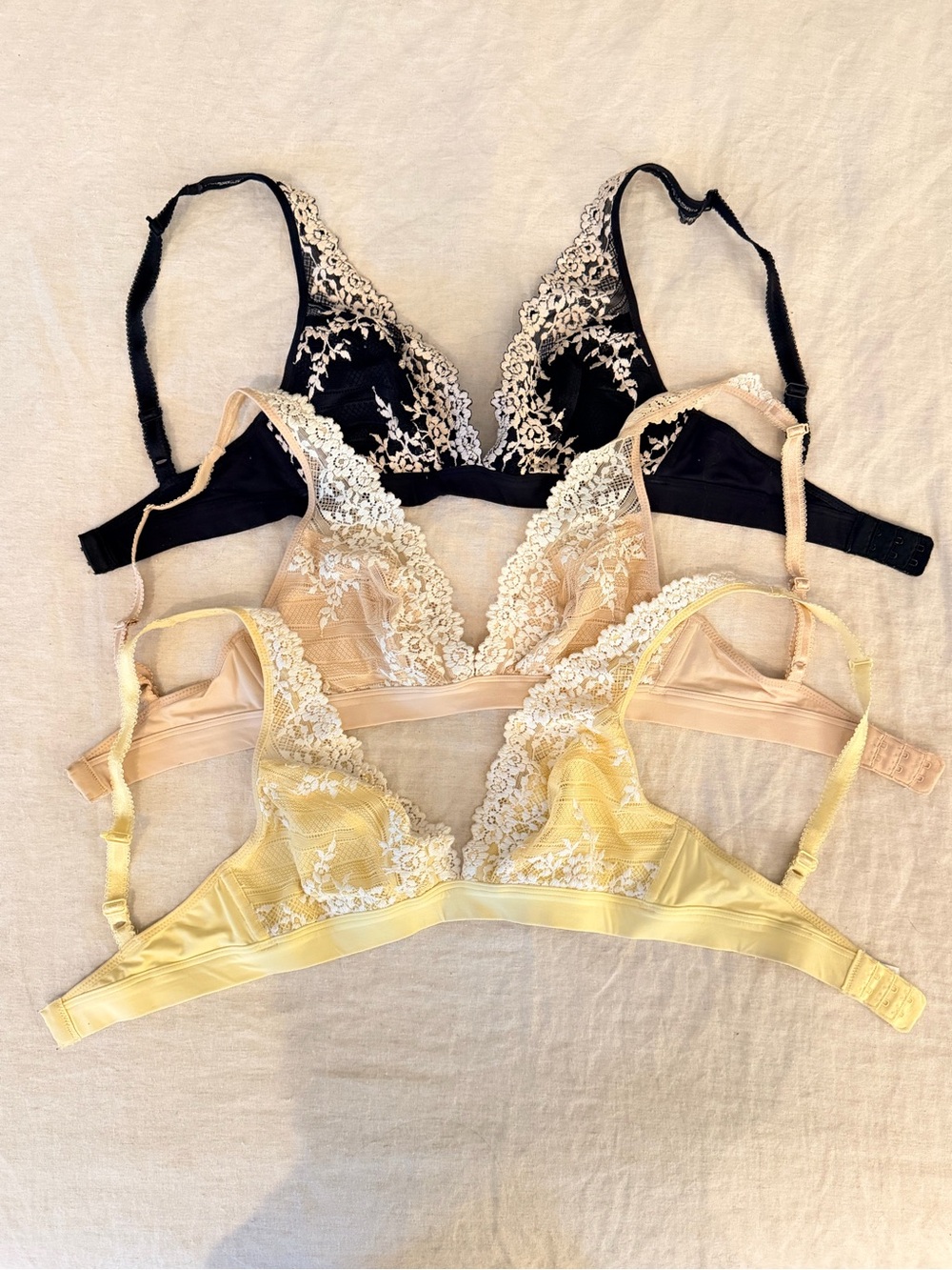 Set of 3 Wacoal embrace lace floral embroidered bralettes black nude yellow 34
